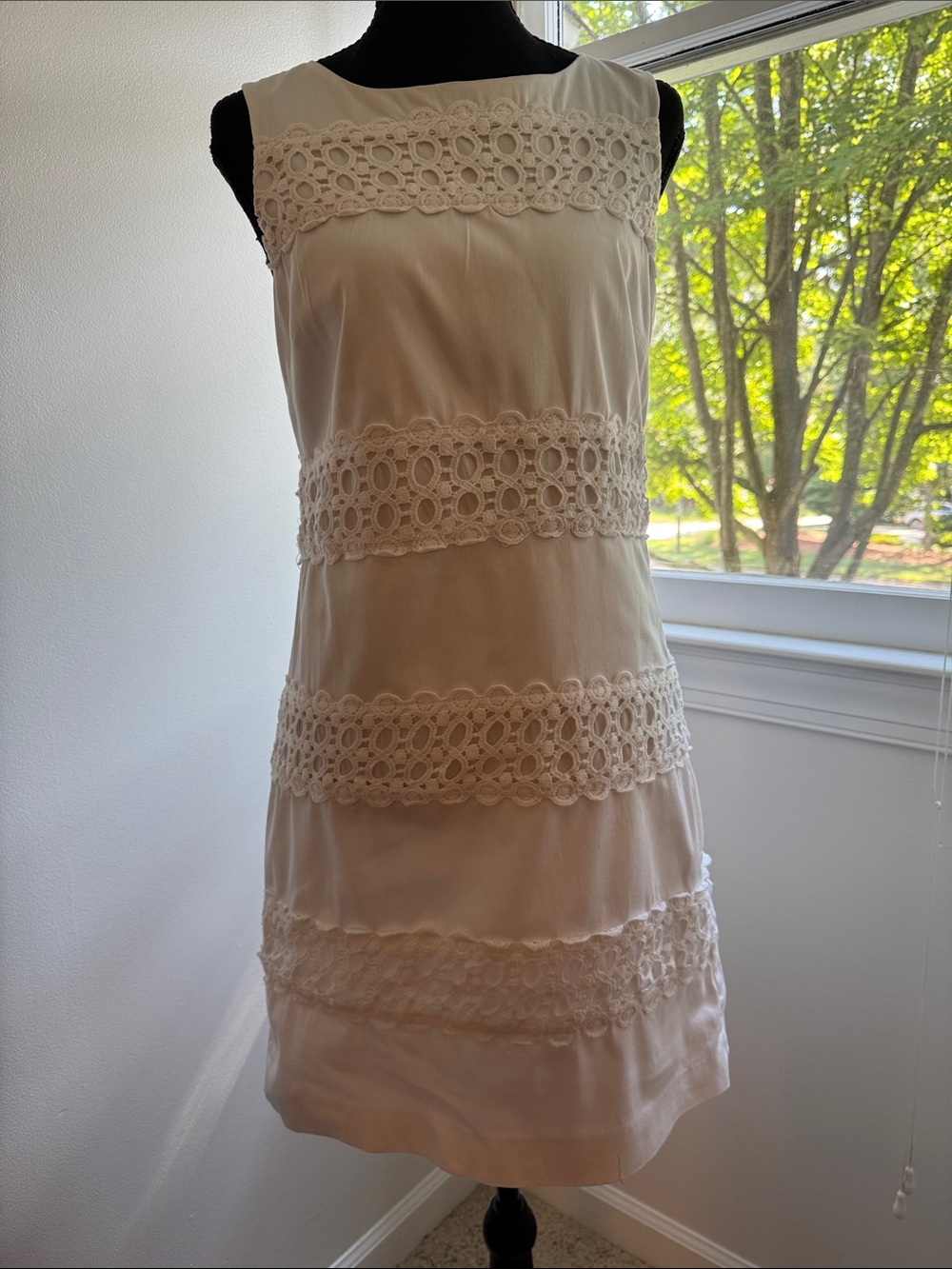 Willi Smith WhiteLace-Trim Sleeveless Shift Dress
